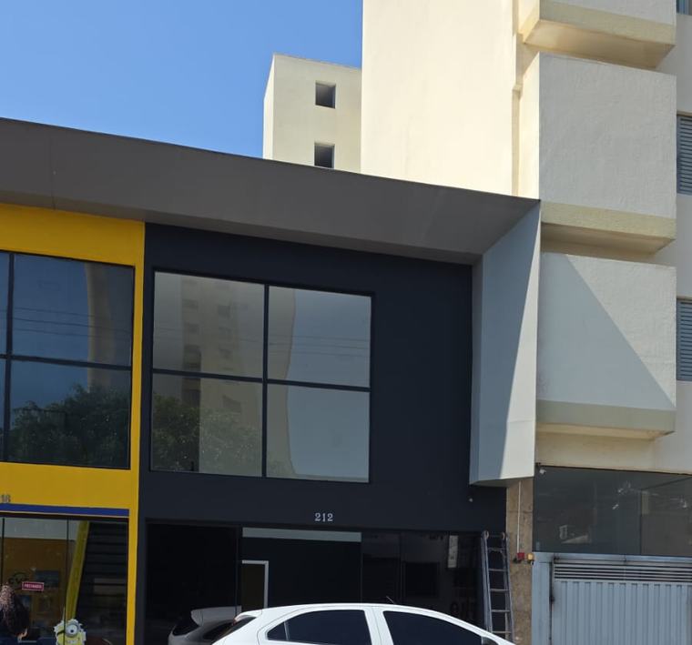 Fachada da loja da DreLab 3D na Av. Nelson Spilmann, 212